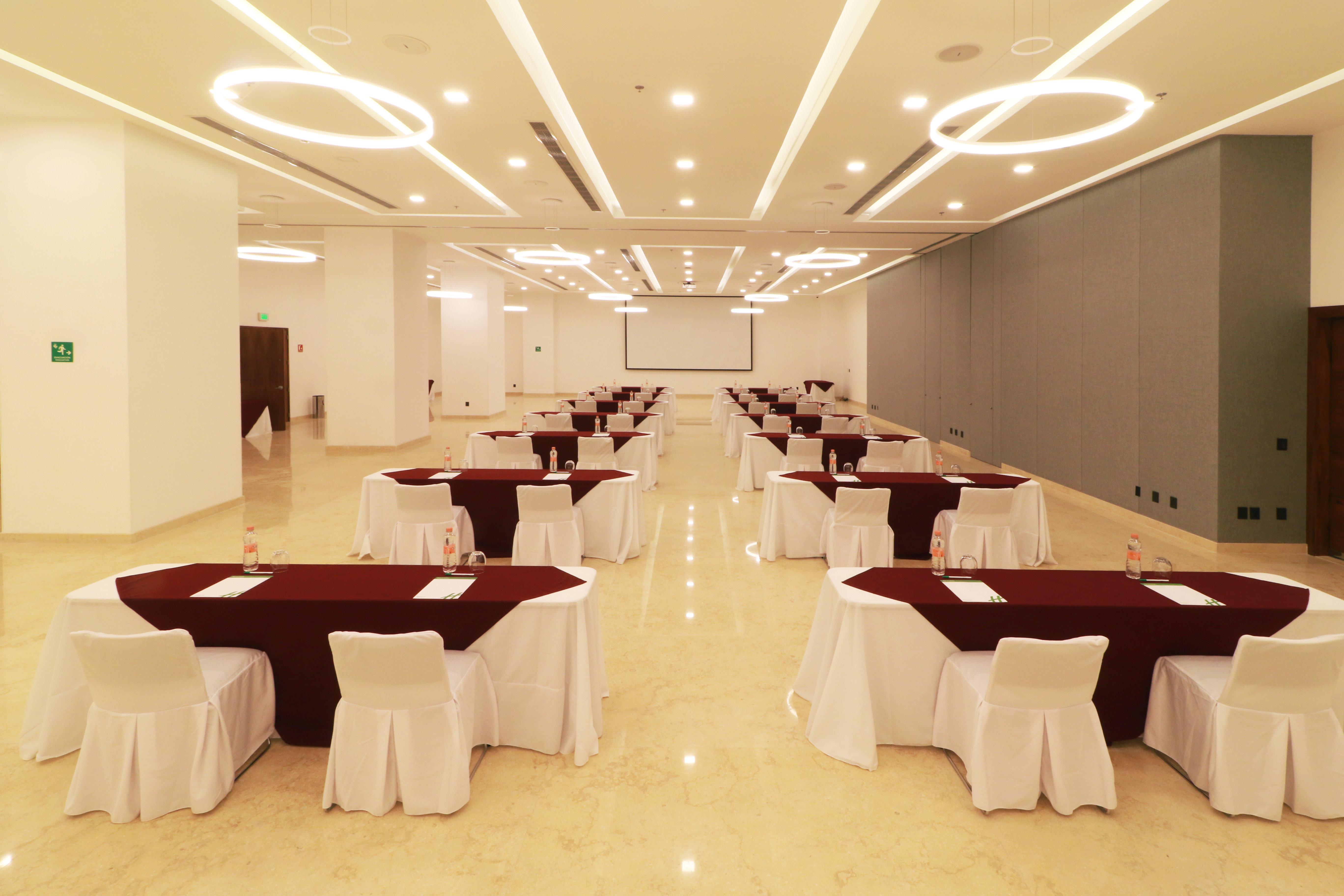 Holiday Inn & Suites - Puerto Vallarta Marina & Golf By Ihg Exterior foto