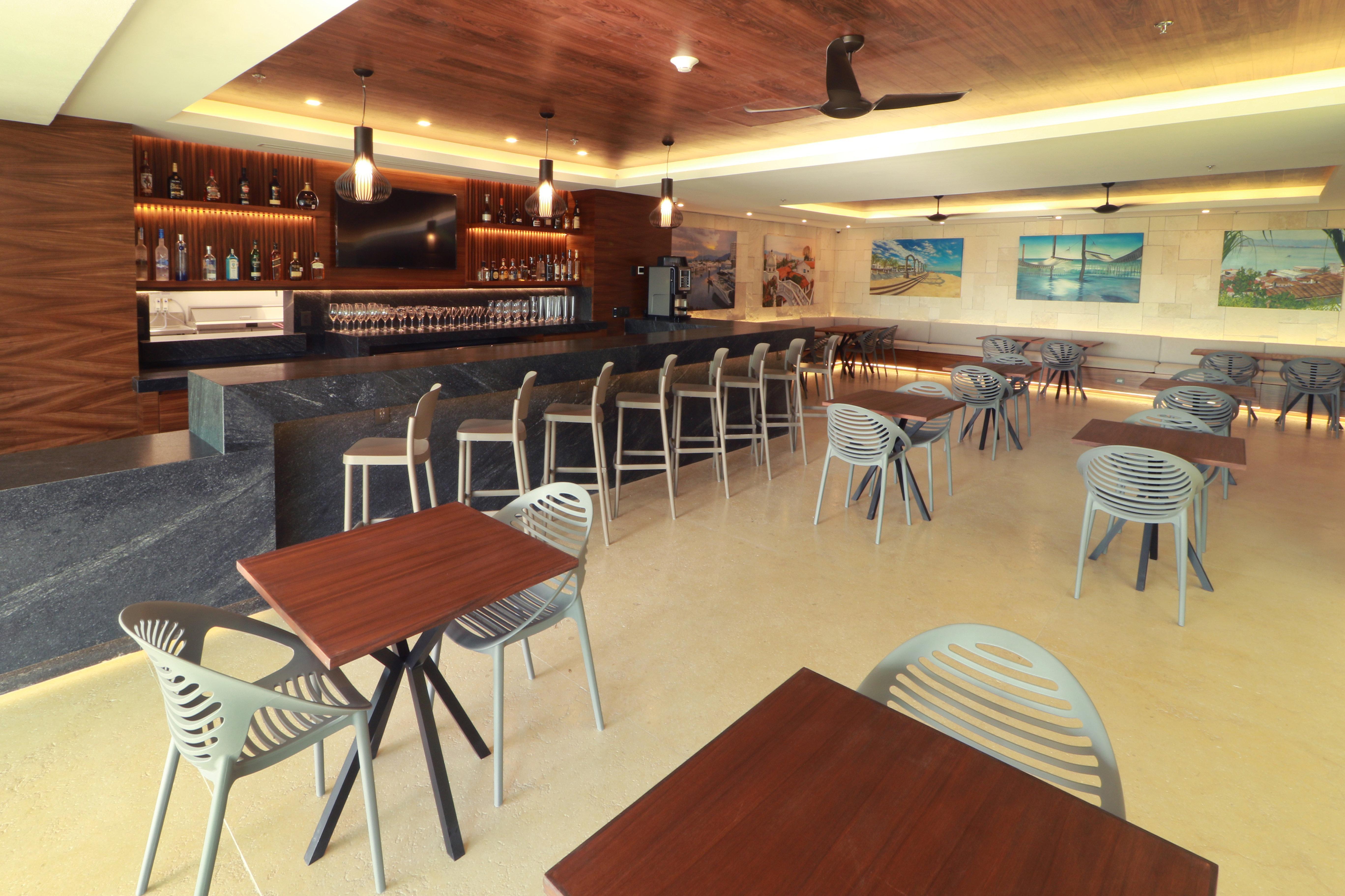 Holiday Inn & Suites - Puerto Vallarta Marina & Golf By Ihg Exterior foto