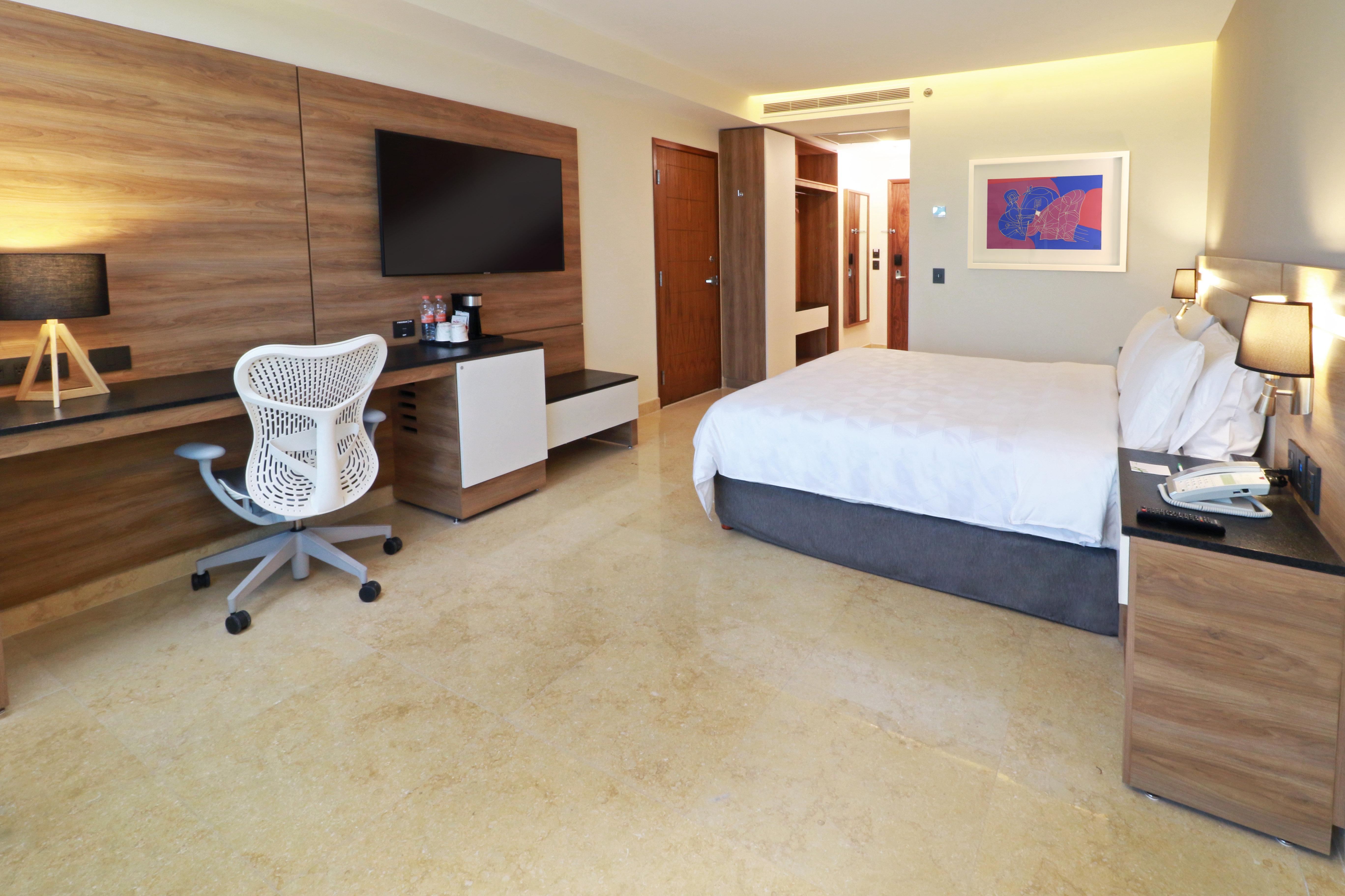 Holiday Inn & Suites - Puerto Vallarta Marina & Golf By Ihg Exterior foto