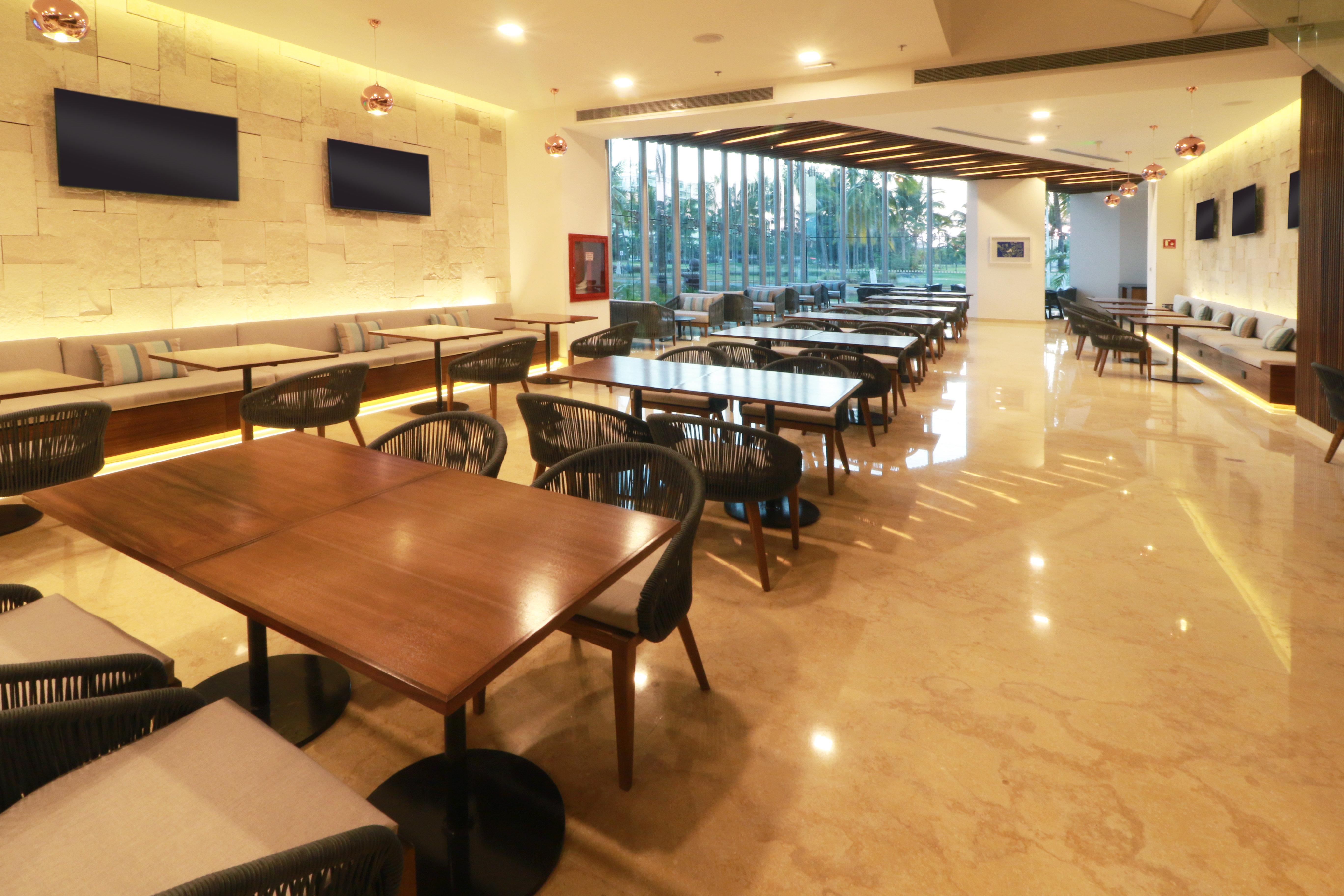 Holiday Inn & Suites - Puerto Vallarta Marina & Golf By Ihg Exterior foto