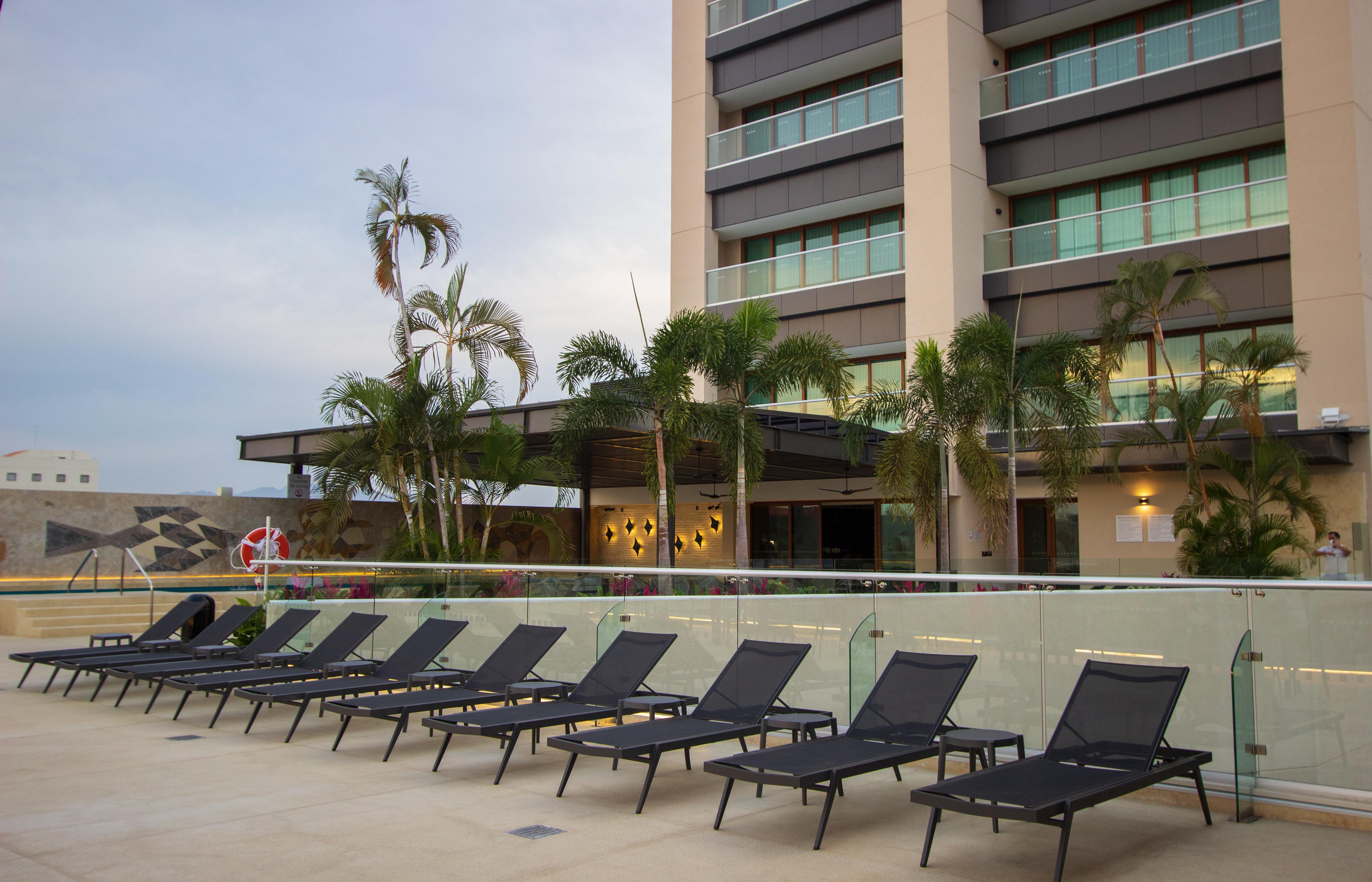 Holiday Inn & Suites - Puerto Vallarta Marina & Golf By Ihg Exterior foto